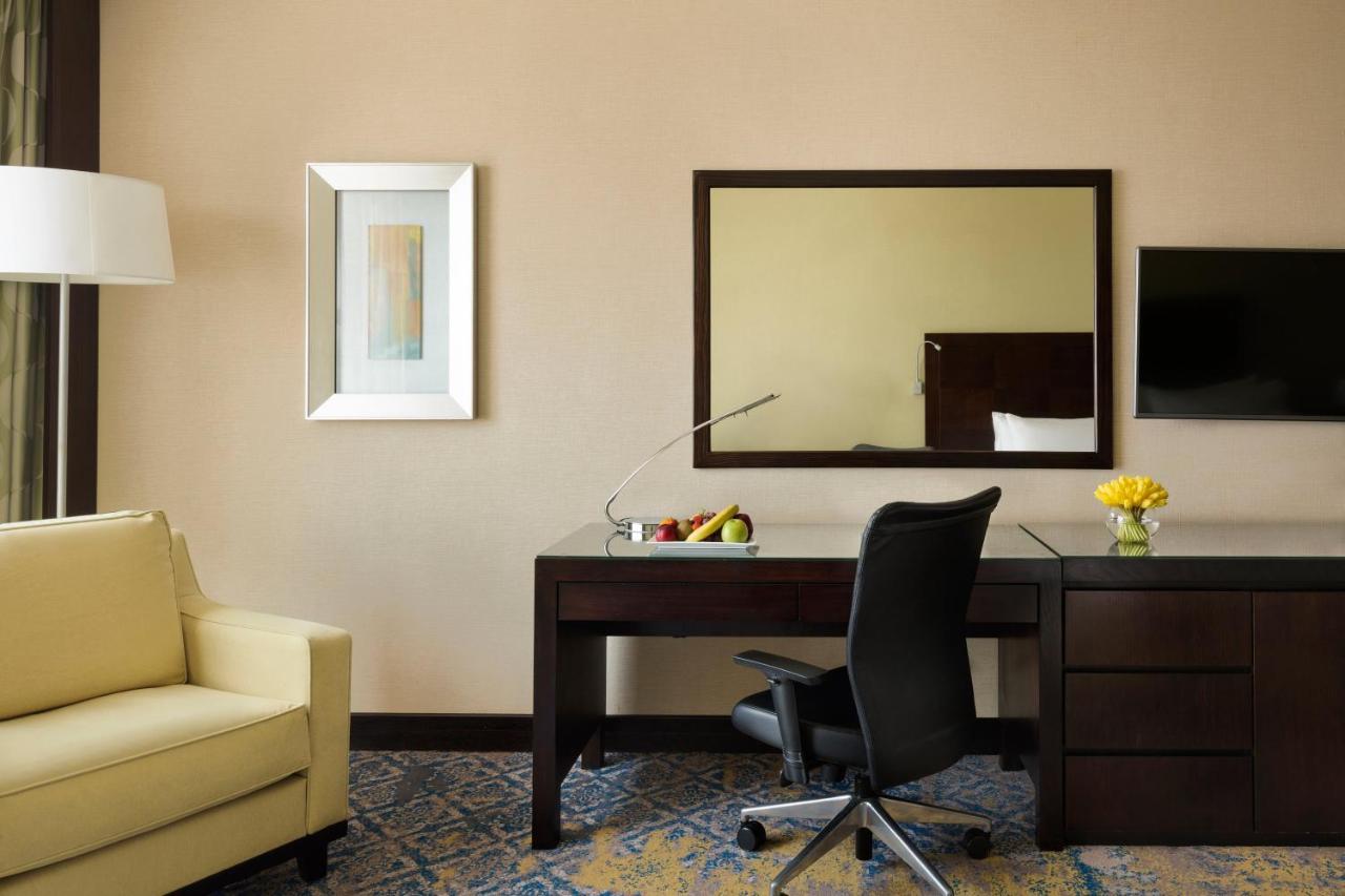 Crowne Plaza By Ihg 5*