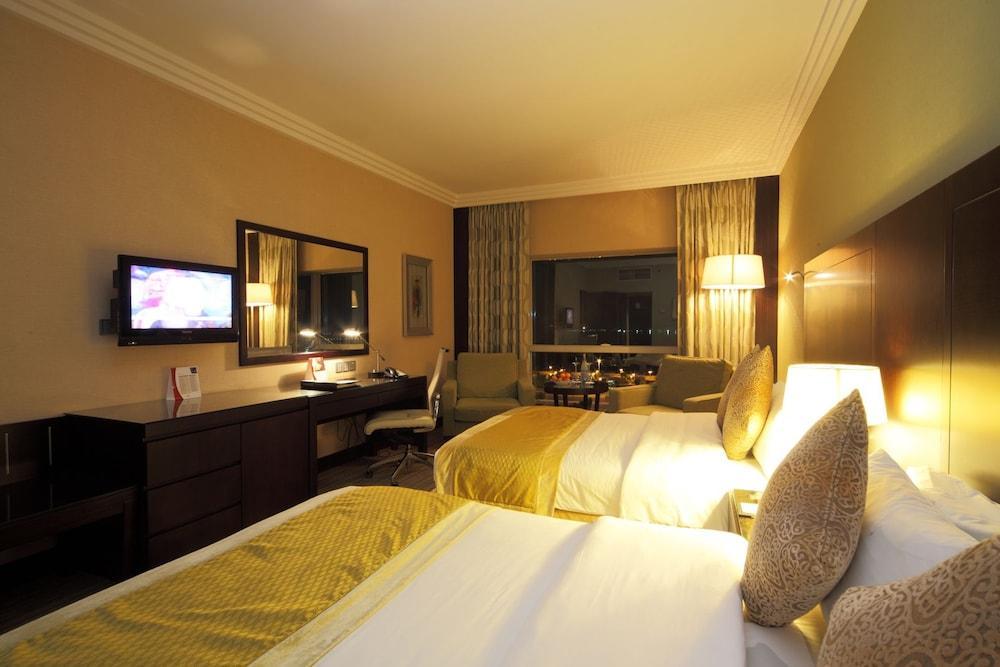 Crowne Plaza By Ihg Hotel Djeddah