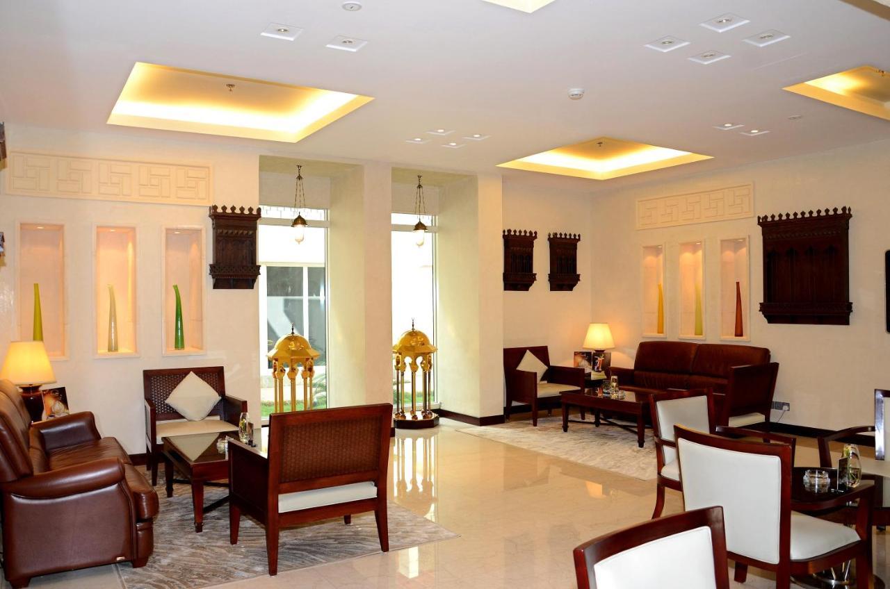 Crowne Plaza By Ihg Hotel