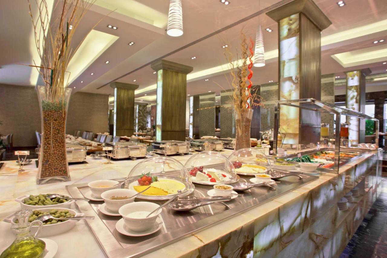 Crowne Plaza By Ihg