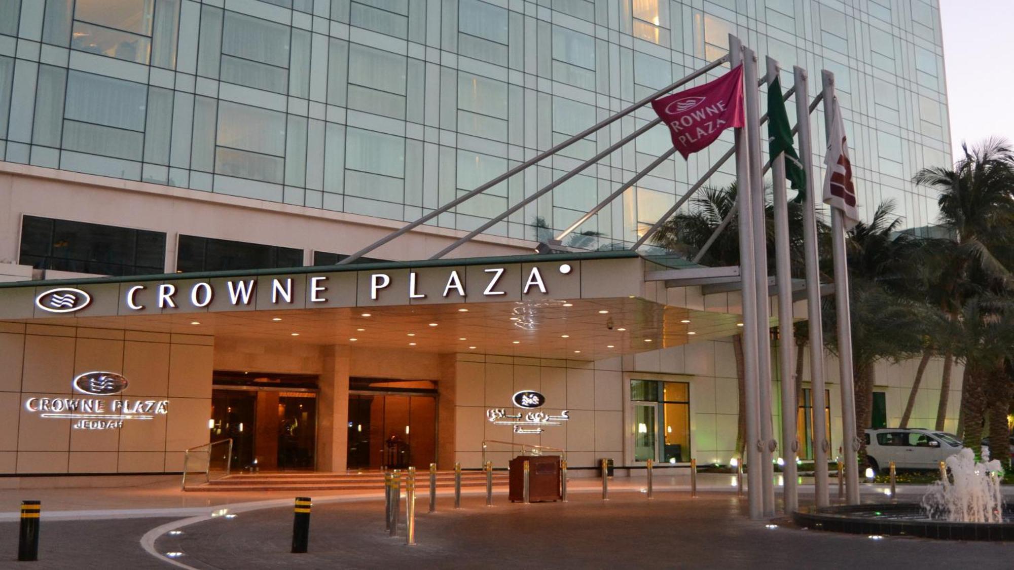 Crowne Plaza By Ihg Hotel